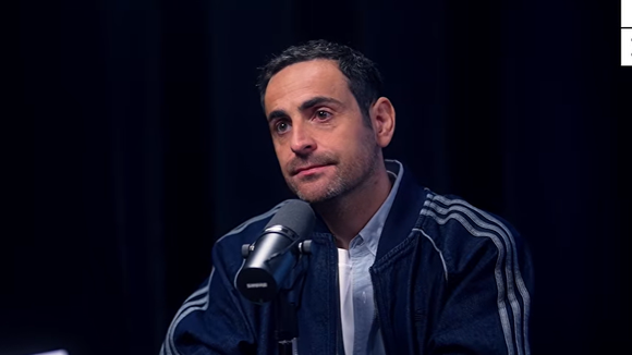 Camille Combal doit recevoir une nouvelle cornée "l'été prochain" : il s'était précédemment rendu dans un établissement parisien très réputé