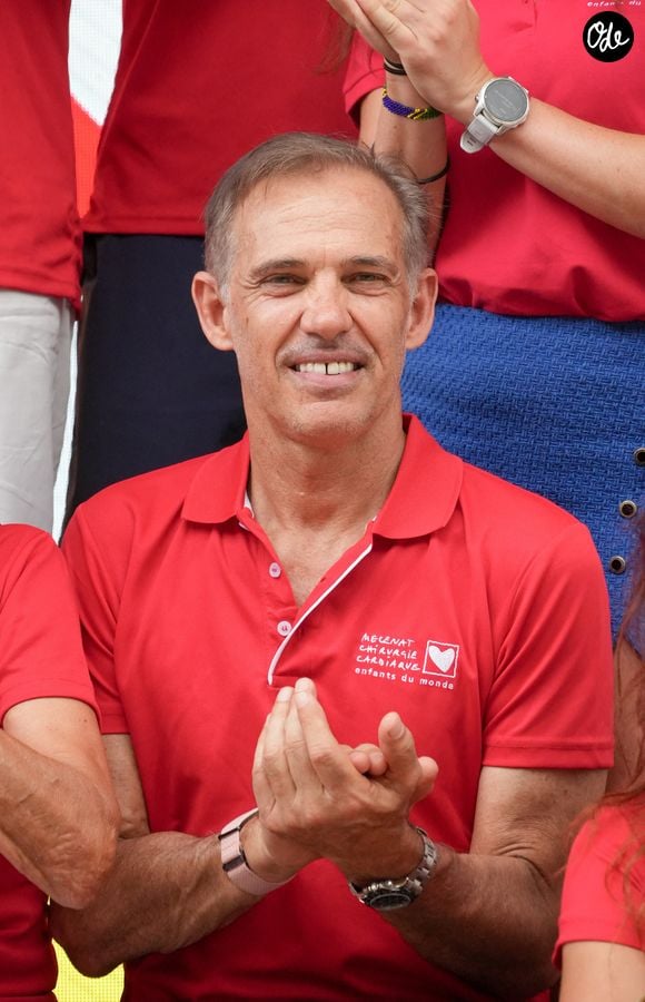Le comédien s'est toujours dit très heureux d'être un "papy gâteau".

Paul Belmondo - Les célébrités lors de “L'Etape du Coeur” de l’association Mécénat Chirurgie Cardiaque lors de la 12ème étape de la 113ème édition du Tour de France entre Nevers et Chalon-sur-Saône, France, le 16 juillet 2026.  © Anne-Sophie Guebey/Bestimage