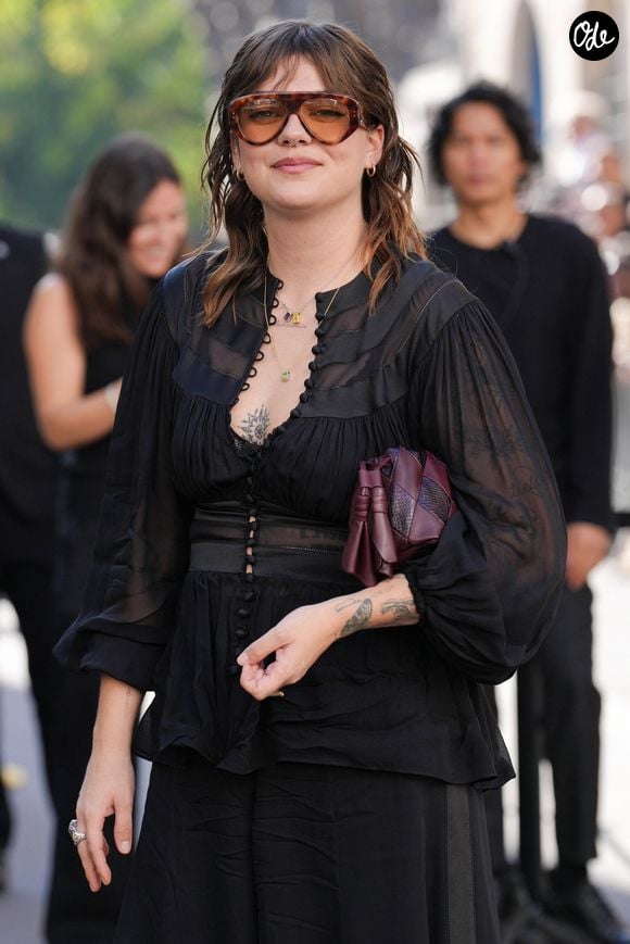 Leur histoire a donné naissance à une fille, Esmée, née en mars 2020.

Louane Emera au défilé Zimmermann Collection Femme Prêt-à-Porter Printemps/Eté 2027 lors de la Fashion Week de Paris, le 5 octobre 2026. © Christophe Aubert / Bestimage
