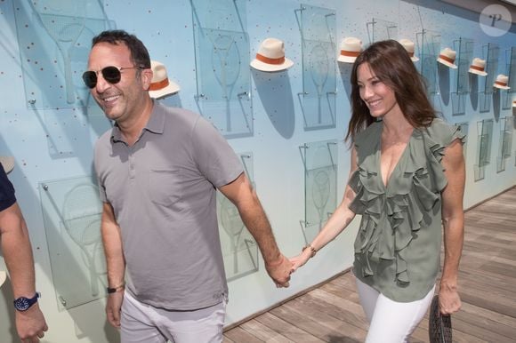 Arthur (Jacques Essebag) et sa compagne Mareva Galanter au village lors de la finale homme des internationaux de France de Roland Garros à Paris, le 11 juin 2017. © Dominique Jacovides - Cyril Moreau/ Bestimage