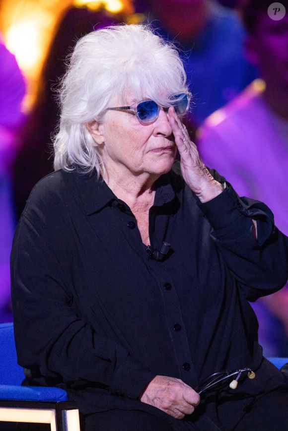 Exclusif - Catherine Lara lors de l'enregistrement de l'émission "La Boîte à secrets", présentée par F.Bollaert et diffusée le 9 janvier 2026 sur France 3, dans les studios du Lendit à Saint-Denis, France, le 2 décembre 2025. © Cyril Moreau/Bestimage