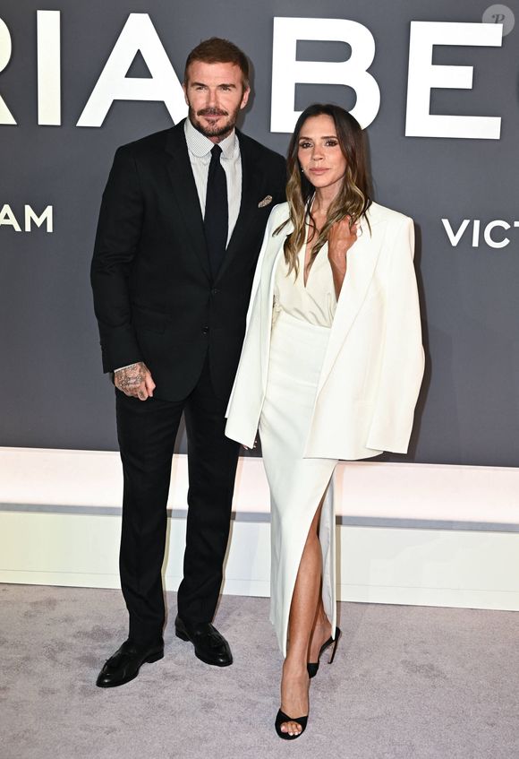 Créatrice de mode pour sa maison éponyme Victoria Beckham, la maman de Brooklyn, Romeo, Cruz et Harper avait vu son entreprise tomber en ruines il y a quelques années.

David Beckham et Victoria Beckham à la première de Victoria Beckham World Premiere au Curzon Mayfair à London @Imago/PsnewZ/Bestimage