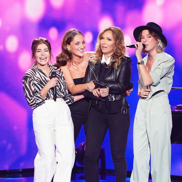 Exclusif - Julie Zenatti, Lea Castel, Hélène Segara, Marilou Dumont - Surprises - Enregistrement de l'émission "La boîte à secrets 12", présentée par F.Bollaert et diffusée le 17 décembre sur France 3. Le 5 octobre 2021
© Rubens Hazon / Bestimage