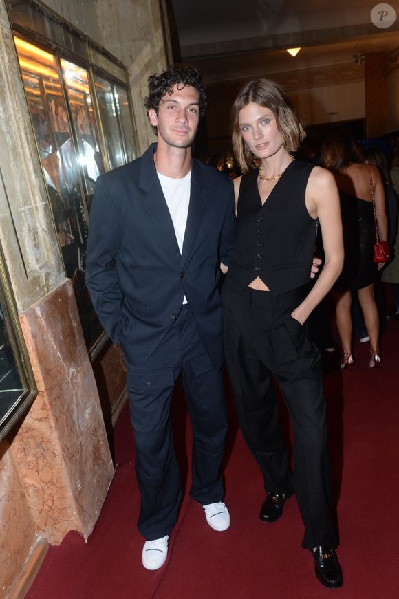 Constance Jablonski et son compagnon Matthias Dandois lors du "Etam Show 2023" au club "Le Palace" lors de la Fashion Week de Paris (PFW), le 26 septembre 2023.
© Rachid Bellak/Bestimage