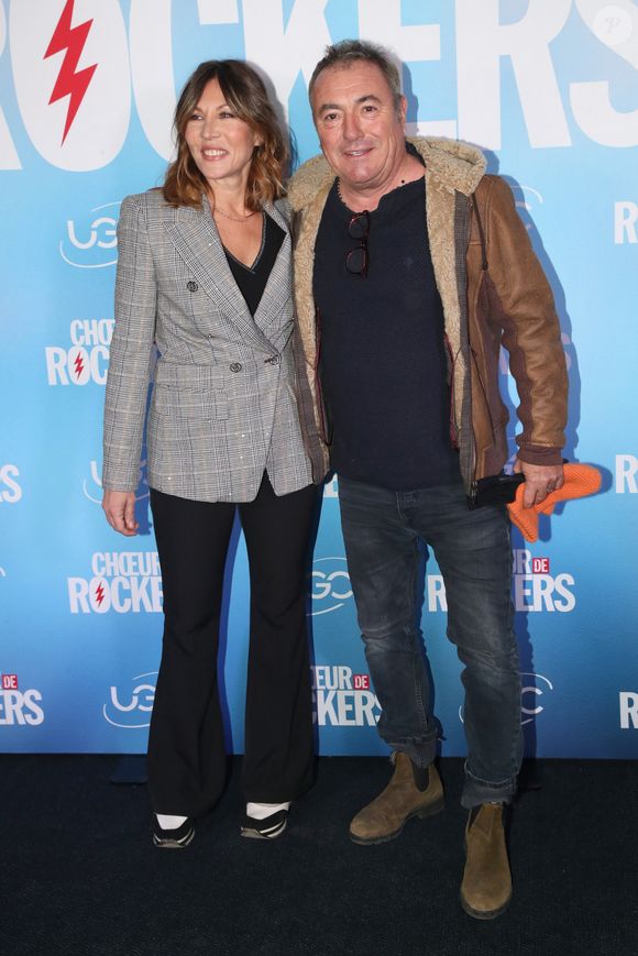 Toujours très proche de son ancien compagnon, l’actrice du film "Camping" confie : "Notre relation est très singulière"

Mathilde Seigner et Fabien Onteniente - Avant-première du film "Choeur de Rocker" au Cinema UGC Normandie à Paris le 8 décembre 2022.
© Bertrand Rindoff / Bestimage