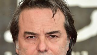 Claire Keim, Johnny Hallyday, Didier Bourdon... ils l'ont tous connu, ce célèbre réalisateur nous a quittés à l'âge de 61 ans