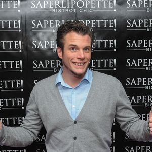 Et cela, en lien avec le tournage d'une de ses émissions.

Norbert Tarayre - Inauguration du restaurant "Saperlipopette!" de Norbert Tarayre (Top Chef 3) à Puteaux, le 17 novembre 2014.