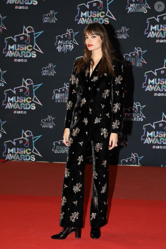 Clara Luciani au photocall de la 24ème édition des "NRJ Music Awards (NMA)" au Palais des Festivals à Cannes le 18 novembre 2022.

© Dominique Jacovides / Bestimage