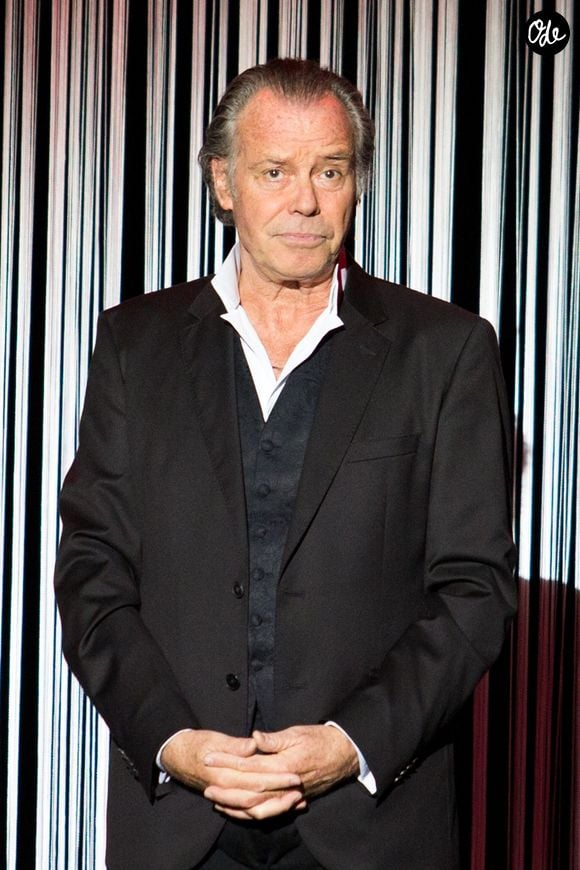 Michel Leeb se produit dans son one-man-show « Michel Leeb - 40 ans » au Casino de Paris, le 14 décembre 2017. Photo de Nasser Berzane/ABACAPRESS.COM