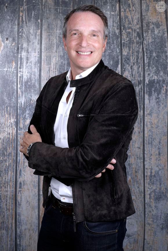 Portrait de Stéphane Rotenberg lors de l'enregistrement de l'émission "Le jet de luxe"  le 15 mai 2025. © Cédric Perrin / Bestimage