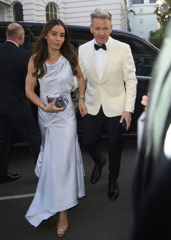 "Brooklyn a en fait informé ses parents il y a quelque temps que lui et sa femme, Nicola, ne viendraient pas mais, bien sûr, David et Victoria espéraient désespérément qu'il changerait d'avis", a déclaré une source au Sun. 

Gordon Ramsay et son épouse Tana Ramsey arrivent au 50ème anniversaire de David Beckham organisé au restaurant Core, à Londres le 3 mai 2025. © GOFF INF / BESTIMAGE