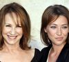 L'actrice Laura Smet multiplie les projets artistiques pour honorer la mémoire de sa mère regrettée, Nathalie Baye.

Nathalie Baye venue présenter le film Marie-Octobre (de Josée Dayan) en compagnie de sa fille Laura Smet au festival du film de fiction tv de La Rochelle © Pixplanete/Bestimage