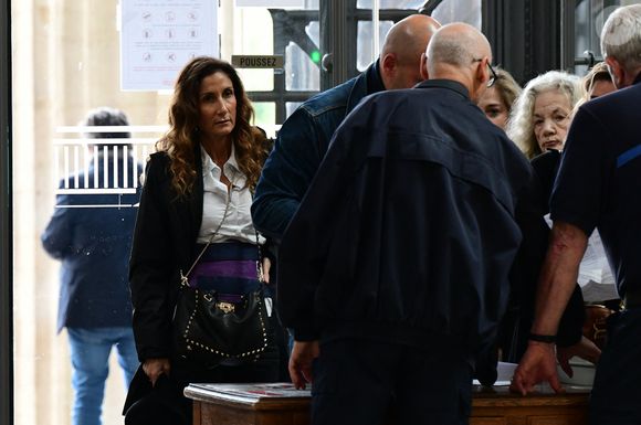 Coline Berry et sa mère Catherine Hiegel - Arrivées au procès en diffamation de Coline Berry envers Jeane Manson au tribunal de Lyon. Le 7 mai 2024

Agence / Bestimage