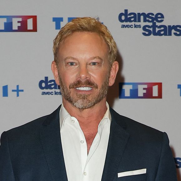 Ian Ziering - Photocall de lancement de la saison 2026 de "Danse avec les stars" (DALS) au siège de TF1 à Boulogne-Billancourt le 18 décembre 2025. © Coadic Guirec/Bestimage