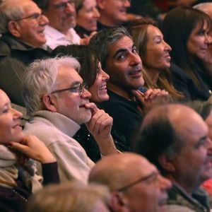 Les amoureux sont plutôt discrets sur leur couple mais s'illustrent parfois ensemble. 

Exclusif - Eclats de rire de Vincent Dubois, guest, Pascal Praud, sa compagne Catherine Bancarel et Ary Abittan - Célébrités au spectacle « Laurent Gerra se met à table ! », à savourer au Casino de Paris, à Paris, France, le 10 Décembre 2024. 

© Bertrand Rindoff / Bestimage