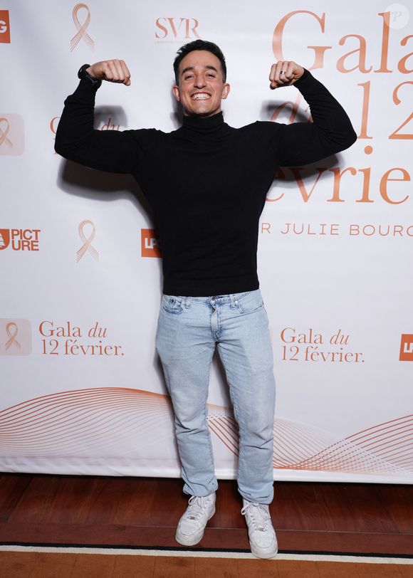 Marine Lorphelin, Hugo Clément ou encore Claude Dartois font ainsi partie des célébrités qui ont fièrement relevé ce défi hors norme.

Tibo Inshape lors de la première édition du gala caritatif 'le Gala du 12 Fevrier' au profit des grands brûlés dans les salons de l'Hotel Royal Monceau le 12 Fevrier 2026 à Paris. © Denis Guignebourg/BestImage