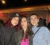 Créée en 2016 avec son père, la Sunny Hill Foundation soutient notamment les enfants handicapés, les jeunes et plusieurs associations kosovares.

Dua Lipa et son frère, Gjin Lipa. Instagram