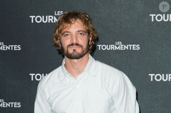 L'acteur est un papa comblé.

Niels Schneider - Avant-première du film "Les tourmentés" à l'UGC Ciné Cité Les Halles à Paris le 3 septembre 2025. © Coadic Guirec/Bestimage