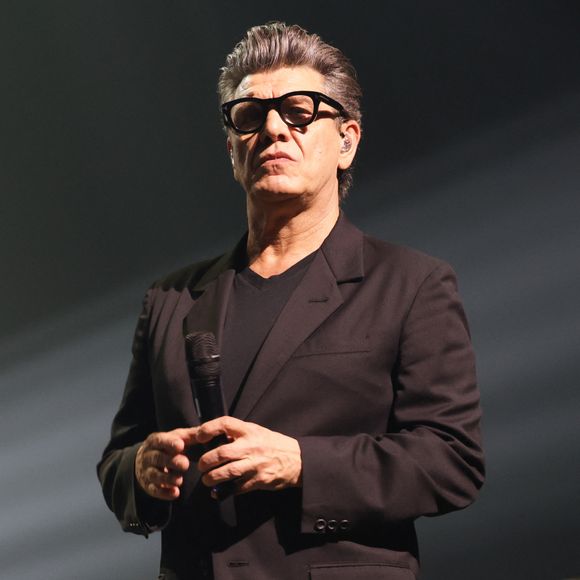 Marc Lavoine prendrait-il déjà sa chérie Adriana Karembeu pour acquise et lui accorderait-il déjà moins de temps ? Pas du tout !

Exclusif - Marc Lavoine en concert à la Seine musicale de Boulogne-Billancourt, France. © Coadic Guirec/Bestimage