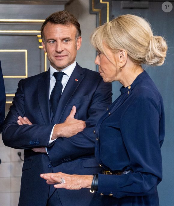 Emmanuel et Brigitte Macron rencontrent le roi Willem-Alexander, la reine Maxima des Pays-Bas et la princesse Amalia avant un dîner qui marque le début du sommet de l'OTAN à La Haye aux Pays-Bas le 24 juin 2025

©Backgrid USA / Bestimage
