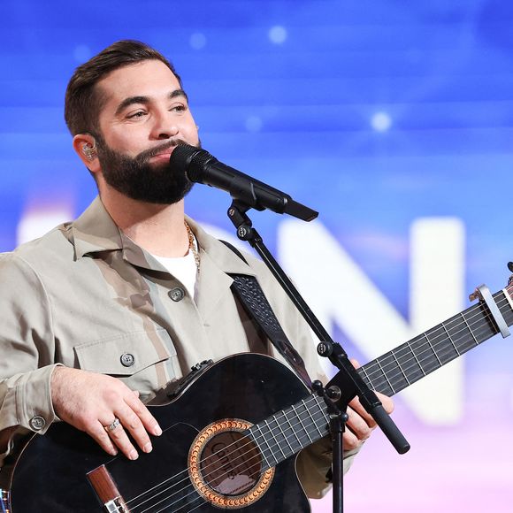 Kendji Girac - Les personnalités se mobilisent lors de la 37ème édition du Téléthon sur le plateau de France 2, avec pour parrain Vianney. Cette année, 80,6 millions de dons ont été promis. Le 9 décembre 2023. © Coadic Guirec / Bestimage