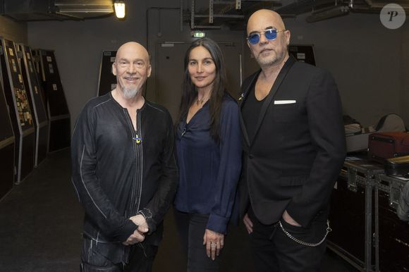Exclusif - Florent Pagny et sa femme Azucena, Pascal Obispo - Backstage de l'émission spéciale "Unis pour l'Ukraine" à la Maison de la Radio et de la Musique, diffusée en direct sur France 2 et présentée par Nagui et Leïla.Kaddour à Paris le 8 mars 2022. © Cyril Moreau / Jack Tribeca / Bestimage