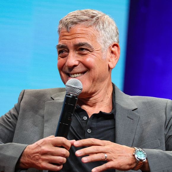 8 avril 2026, Cuneo, Italie : George Clooney sera invité à Cuneo. Pendant Incontro con George Clooney dans ''Dialoghi sul Talento''. Image crédit : © Renata Roattino/LPS via ZUMA Press / Bestimage Wire / Bestimage)