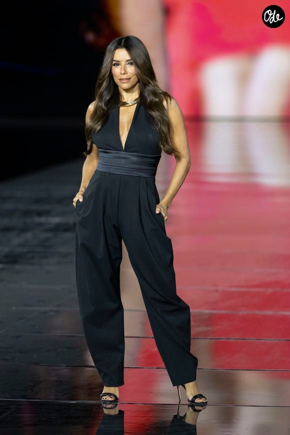 Eva Longoria – Défilé L’Oreal Paris « Express Your Worth » à Paris, France, le 29 septembre 2026. © Olivier Borde / Bestimage