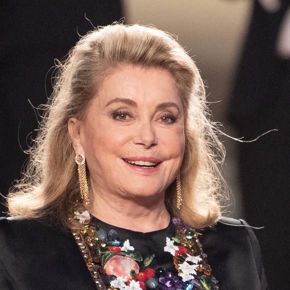 Qui a alors décidé d'en faire un hôtel de luxe

Catherine Deneuve assiste à l'avant-première de Marcello Mio dans le cadre du 77e Festival international du film de Cannes à Cannes, France, le 20 mai 2024. Photo par Aurore Marechal/ABACAPRESS.COM