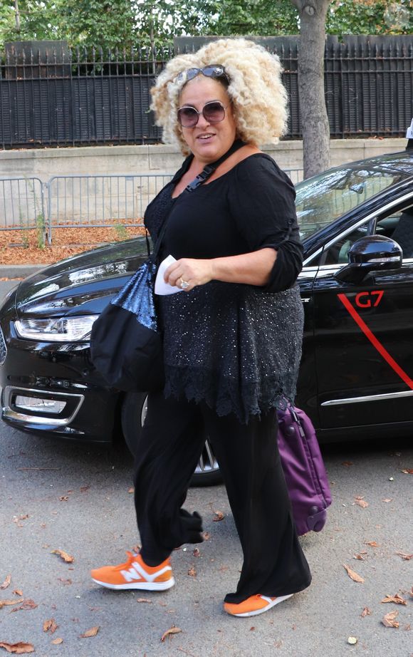 Marianne James - Sortie des people de l'enregistrement de l'émission "Vivement Dimanche" à Paris le 19 septembre 2018.