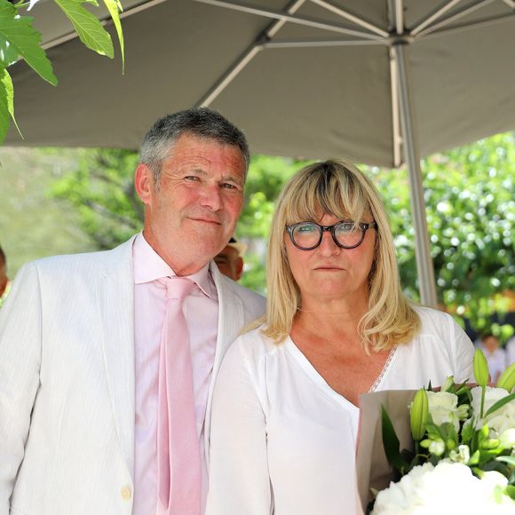 Exclusif - Mariage civil de Christine Bravo et Stéphane Bachot devant la mairie de Occhiatana en Corse, le 11 Juin 2022 

Photo : Dominique Jacovides / Bestimage