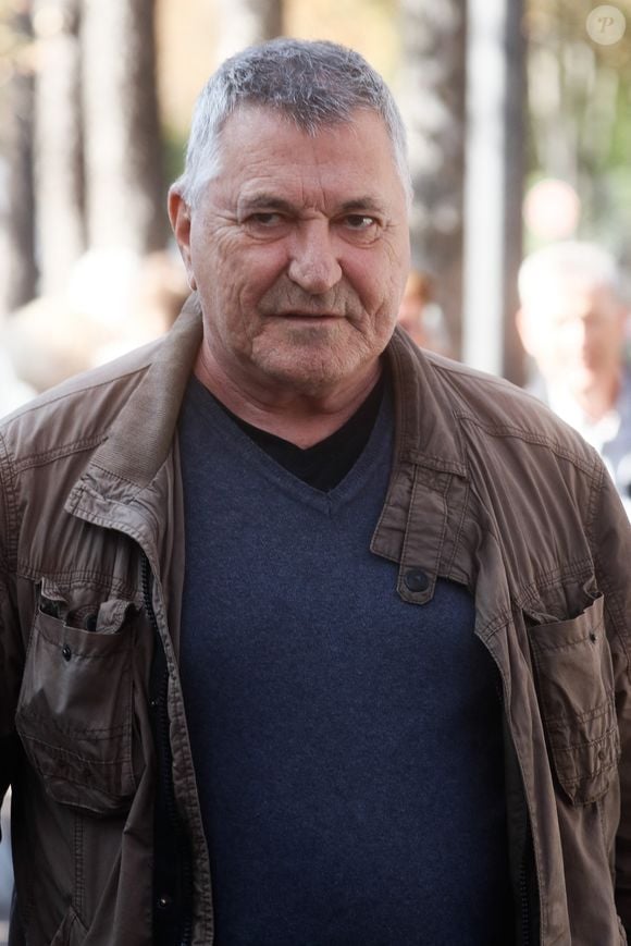 Jean-Marie Bigard - Arrivées à l'enregistrement de l'émission "Vivement Dimanche" présentée par M. Drucker et qui sera diffusée le 8 octobre 2023 sur France 3, au studio Gabriel à Paris, France, le 03 octobre 2023. © Christophe Clovis / Bestimage
