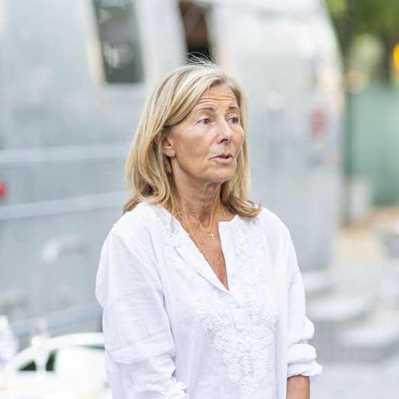 Exclusif - Claire Chazal et Stéphane Bern en backstage du 10ème anniversaire du "Grand Concert de Paris" au pied de la Tour Eiffel  sur le Champ-de-Mars à Paris, France, le 14 juillet 2023. © Perusseau-Veeren/Bestimage