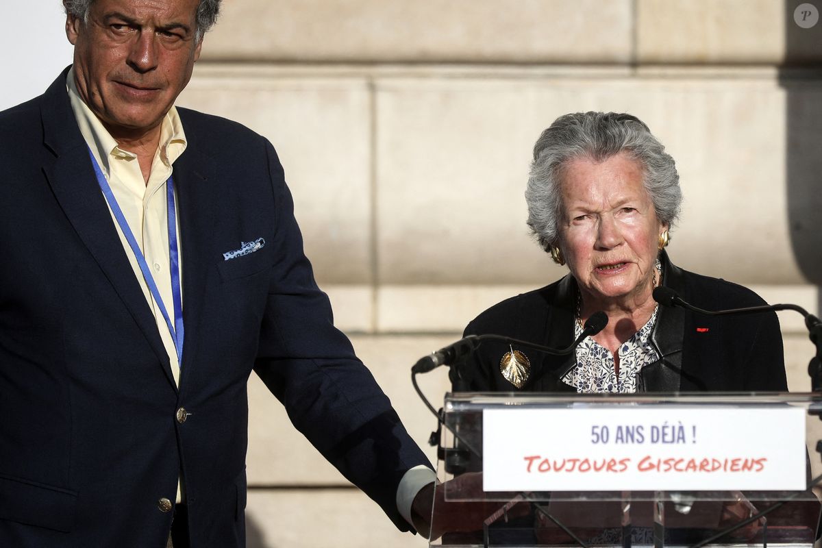 photo-anne-aymone-giscard-d-estaing-aux-c-t-s-de-ses-fils-henri-et
