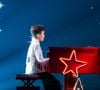 Alec s’est d’abord fait connaître grâce à N’oubliez pas les enfants, sur France 2, puis à The Voice Kids, sur TF1.

Alec, candidat à l'Eurovision qui représentera la France @Instagram