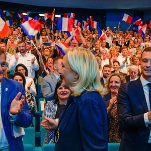Louis Aliot, Marine Le Pen, Jordan Bardella - Meeting de rentrée du Rassemblement National au Cap d'Agde, le 18 septembre 2022.
©Stéphanie Gouiran / Panoramic / Bestimage