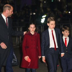 La famille royale d'Angleterre assiste à la messe "Together At Christmas Carol" à l'abbaye de Westminster à Londres, Royaume-Uni le 6 Décembre, 2024 ©Backgrid UK/ Bestimage