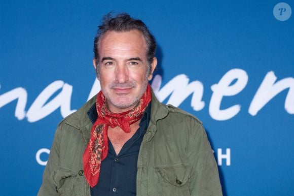 Jean Dujardin assiste à l'avant-première de Finalement au cinéma Grand Rex à Paris, France. Photo par Aurore Marechal/ABACAPRESS.COM