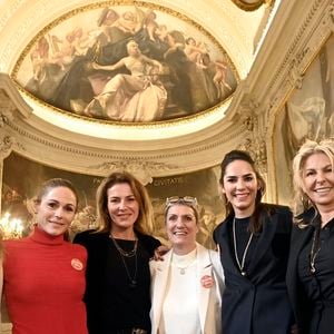 Une promesse pas toujours tenue.

L'émission Affaire conclue revient à l'Hôtel de Ville de Bruxelles pour une nouvelle édition d'Affaire for Life, au profit de la campagne de solidarité Viva for Life de la RTBF en présence d'Aurore Morisse, Caroline Margeridon, Christine Metais, Diane Chatelet, Nathalie Cassinis et Marie du Sordet le 7 décembre 2024 à Bruxelles, Belgique. © Didier Lebrun/Photonews/Bestimage