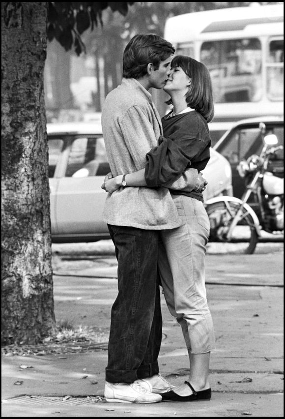 Malgré leur idylle culte, Pierre Cosso n'a plus aucun contact avec Sophie Marceau depuis trente-cinq ans.

Sophie Marceau et Pierre Cosso en 1982. © PATERSON / BESTIMAGE