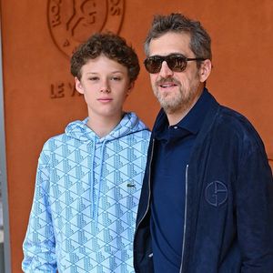 Marcel Canet et Guillaume Canet posent au Village pendant les Internationaux de France à Roland Garros le 08 juin 2025 à Paris, France. Photo Franck Castel/Abaca