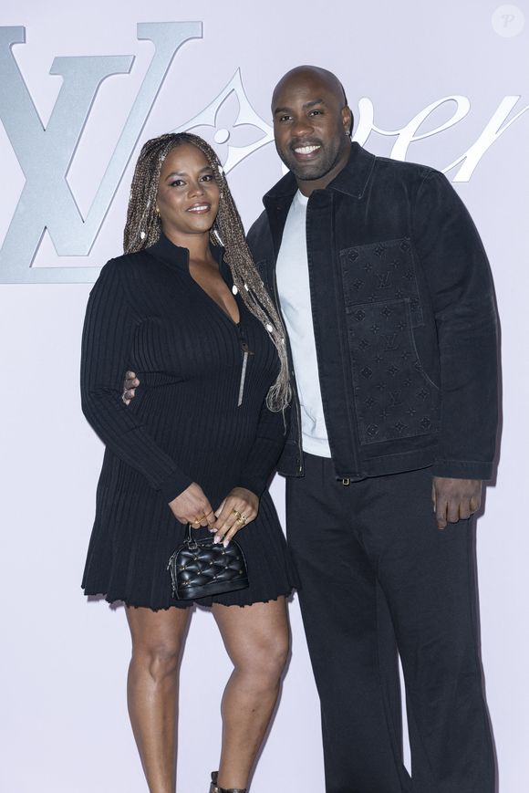 Médaillé d’or olympique lors des JO de Paris, Teddy Riner a pu compter sur la présence de sa compagne Luthna Plocus

Luthna Plocus, Teddy Riner - Photocall pour le défilé Louis Vuitton prêt à porter hommes Automne / hiver  2025 - 2026 lors de la fashion week à Paris le 21 2025. © Olivier Borde /Bestimage