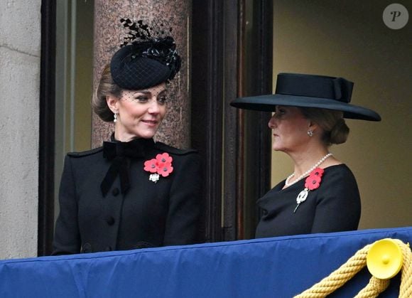 Catherine Kate Middleton, princesse de Galles et Sophie Rhys-Jones duchesse d'Edimbourg  - La famille royale honore les disparus des deux guerres mondiales lors de la cérémonie Remembrance Sunday ( Dimanche du souvenir ) au Cénotaphe à Londres - Photo  ©Alpha Press 073074 10/11/2024