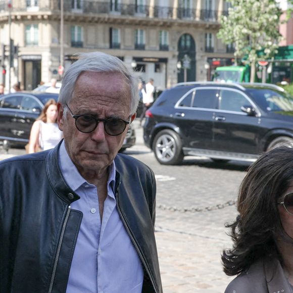 Fabrice Luchini assiste aux obsèques de Philippe Labro à l'église Saint Germain des Prés à Paris, France, le 13 juin 2025. Philippe Labro, journaliste, auteur, réalisateur et compositeur prolifique, est décédé à 88 ans des suites d'un cancer le 4 juin. Photo by Nasser Berzane/ABACAPRESS.COM