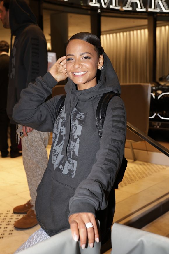 La chanteuse et actrice Christina Milian, tout sourire pendant le Festival de Cannes en France.

©BestImage