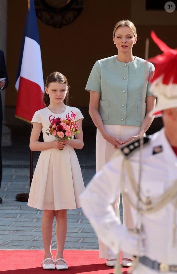 La princesse Gabriella, La princesse Charlène de Monaco lors de l'accueil du couple présidentiel français par le couple princier de Monaco au palais princier le 7 juin 2025

© Dominique Jacovides / Bestimage