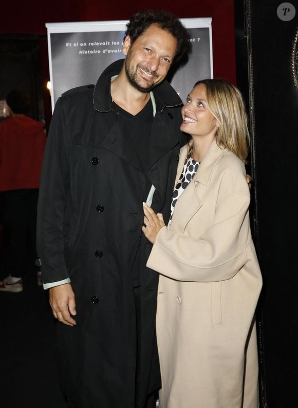 Exclusif - Eric Antoine et sa femme Gennifer Demey - Célébrités assistent au spectacle "Dans les étoiles" par l'astrophysicien David Elbaz au théâtre de la Gaîté Montparnasse à Paris  le 22 september 2025. © Marc Ausset-Lacroix/Bestimage