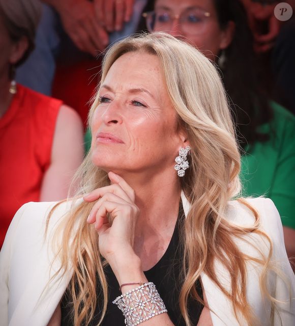 Exclusif - Estelle Lefebure - Plateau de l'émission "C à vous" lors du 79ème Festival International du Film de Cannes.
© Jack Tribeca / Bestimage