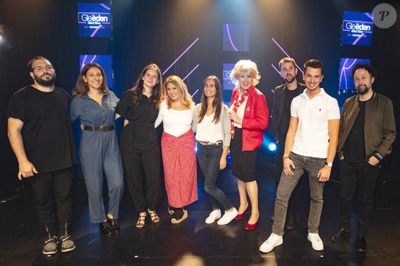 Exclusif - David Azria, Nash, Rosa Bursztein, Myriam Baroukh, Solene Paillet, Denise, Valentin Reinehr, David Voinson, David Azencot - Les meilleurs talents du rire réunis lors du "Gleeden Talent Show" à l'Apollo Théâtre à Paris, le 26 juin 2021. Huit humoristes se sont succédé pour de&