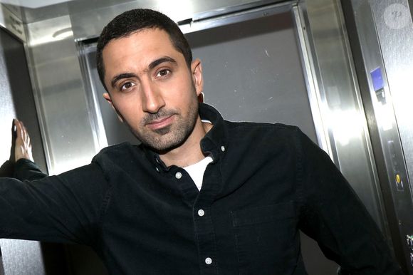 Et l'un d'entre eux concerne une boisson aux multiples bienfaits, qui est devenue de plus en plus tendance ces dernières années. 


Exclusif - Jimmy Mohamed pose lors de l'enregistrement de l'émission "Chez Jordan" le 18 avril 2022. © Cédric Perrin/Bestimage
